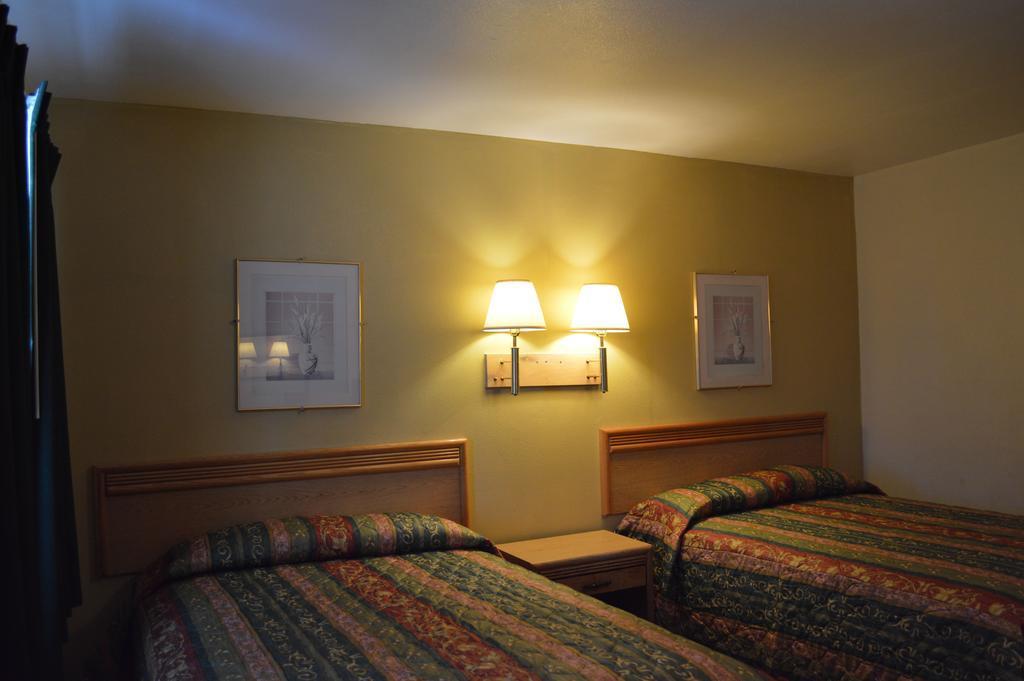Rodeway Inn & Suites Blythe I-10 エクステリア 写真