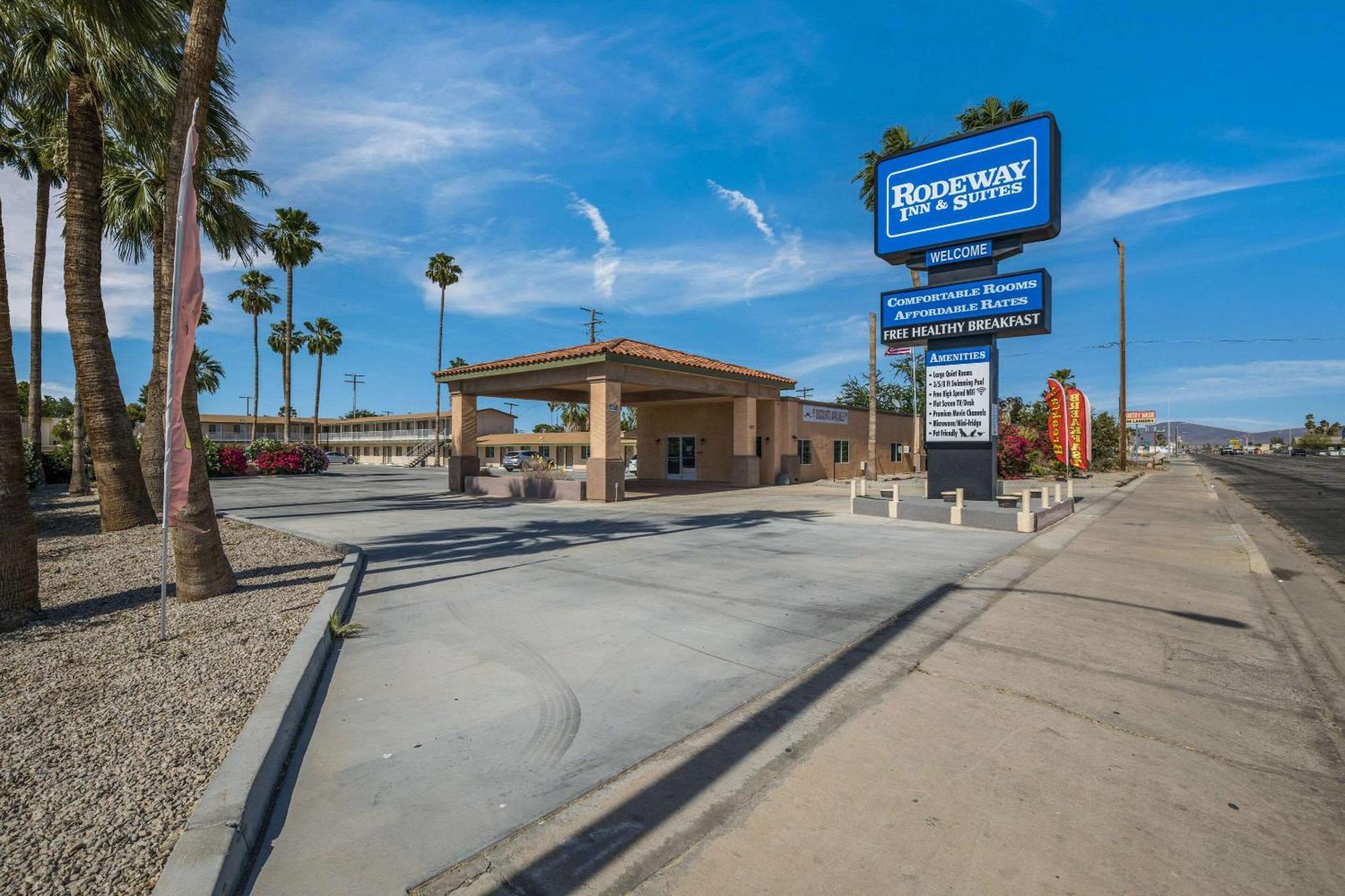 Rodeway Inn & Suites Blythe I-10 エクステリア 写真