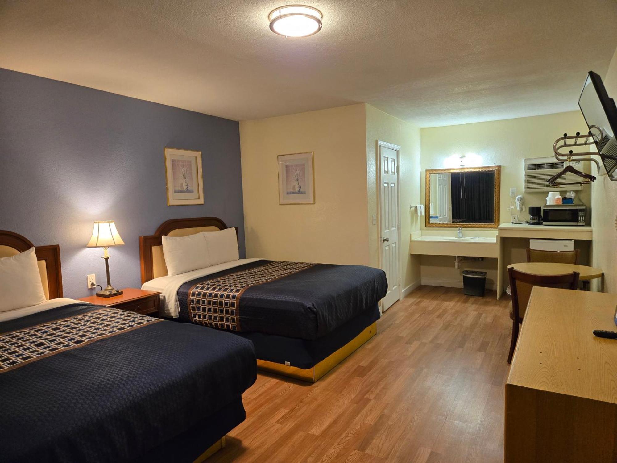 Rodeway Inn & Suites Blythe I-10 エクステリア 写真