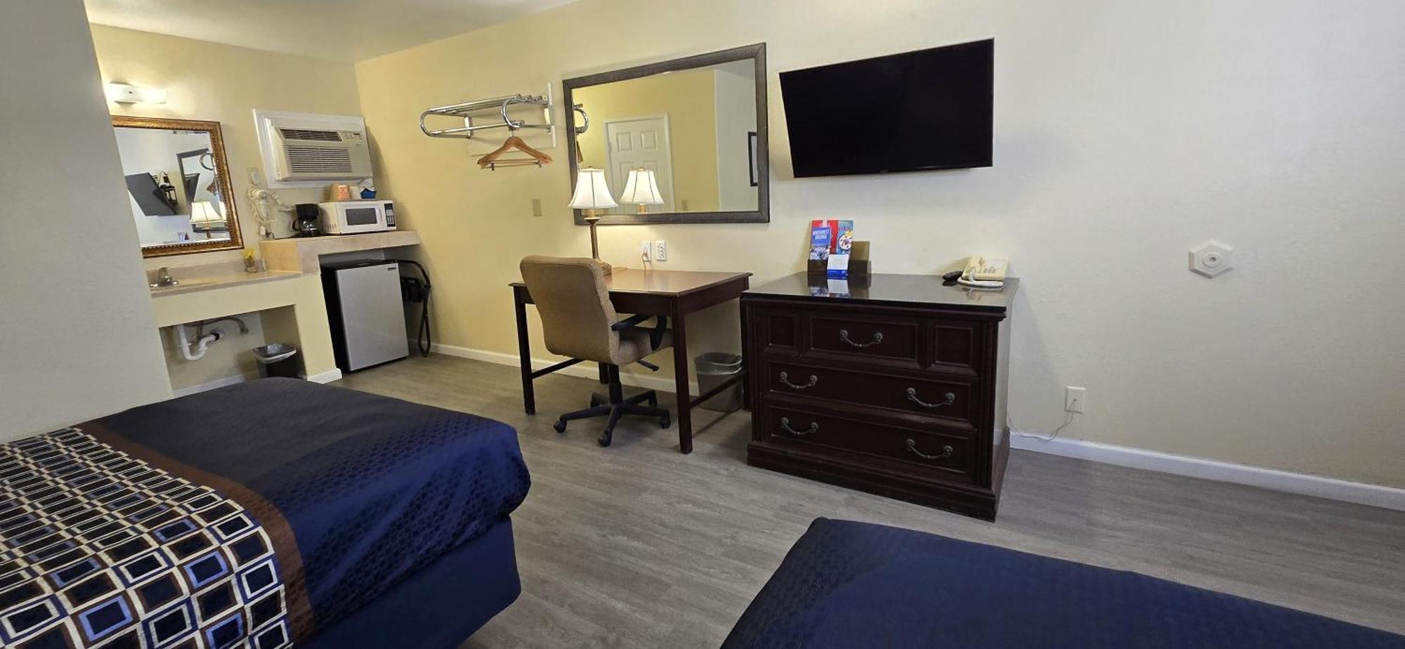 Rodeway Inn & Suites Blythe I-10 エクステリア 写真